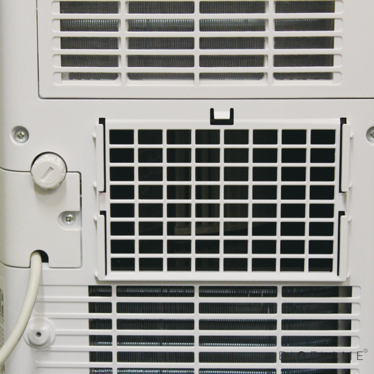 AR CONDICIONADO PORTÁTIL - TOYOTOM TAD-2220E 7000BTU