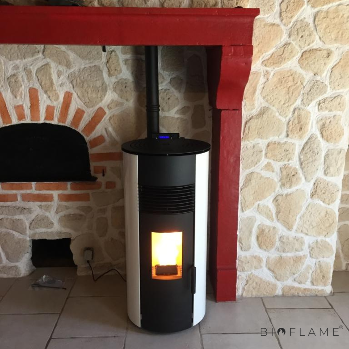 SALAMANDRA A PELLETS CANALIZÁVEL - SOLZAIMA AMAZON 9 KW