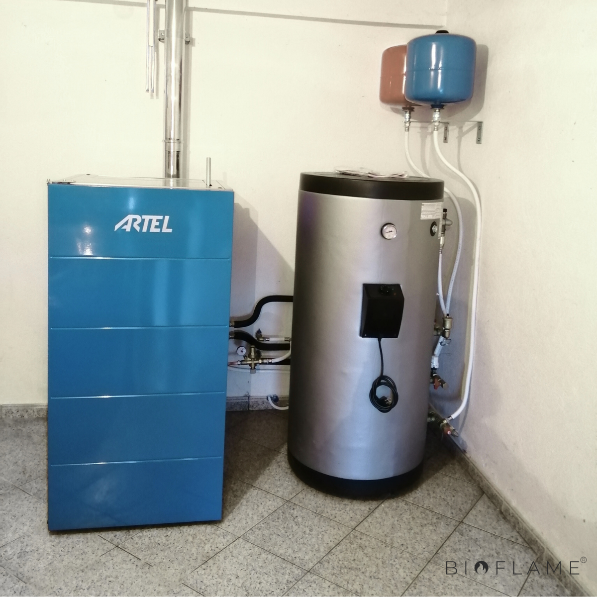 CALDEIRA A PELLETS PARA AQUECIMENTO CENTRAL - ARTEL BOILER 28
