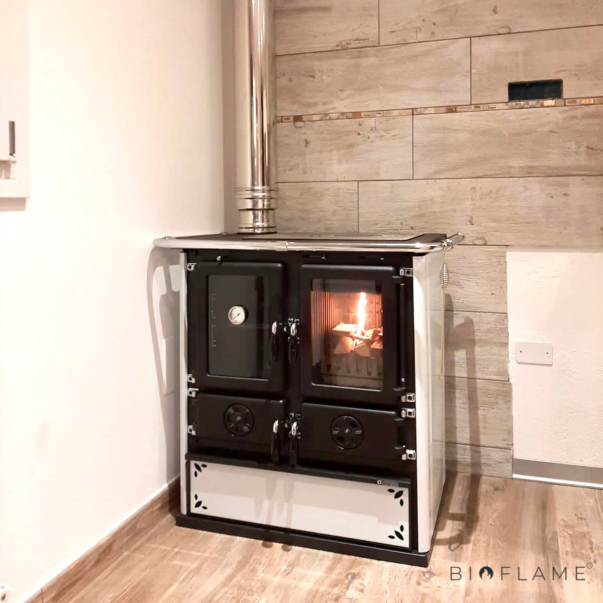 FOGÃO A LENHA-NORDICA EXTRAFLAME - ROSETTA SINISTRA STEEL