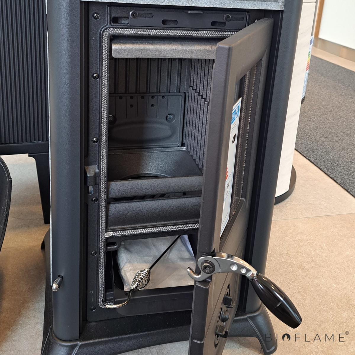 SALAMANDRA A LENHA EM FERRO FUNDIDO - NORDICA EXTRAFLAME GEMMA