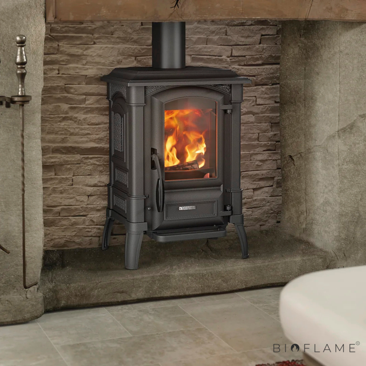 SALAMANDRA A LENHA EM FERRO FUNDIDO - NORDICA EXTRAFLAME GIULIETTA X